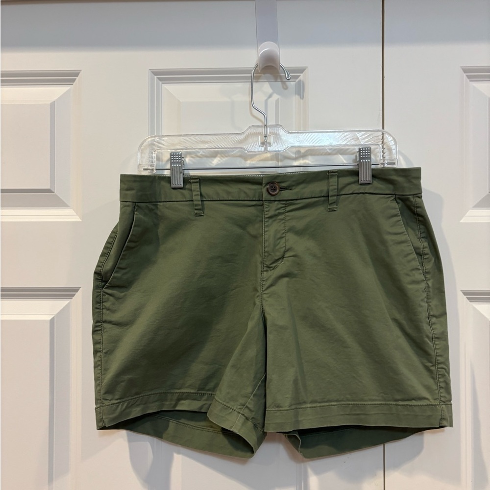 💙 Olive Green Women's Shorts